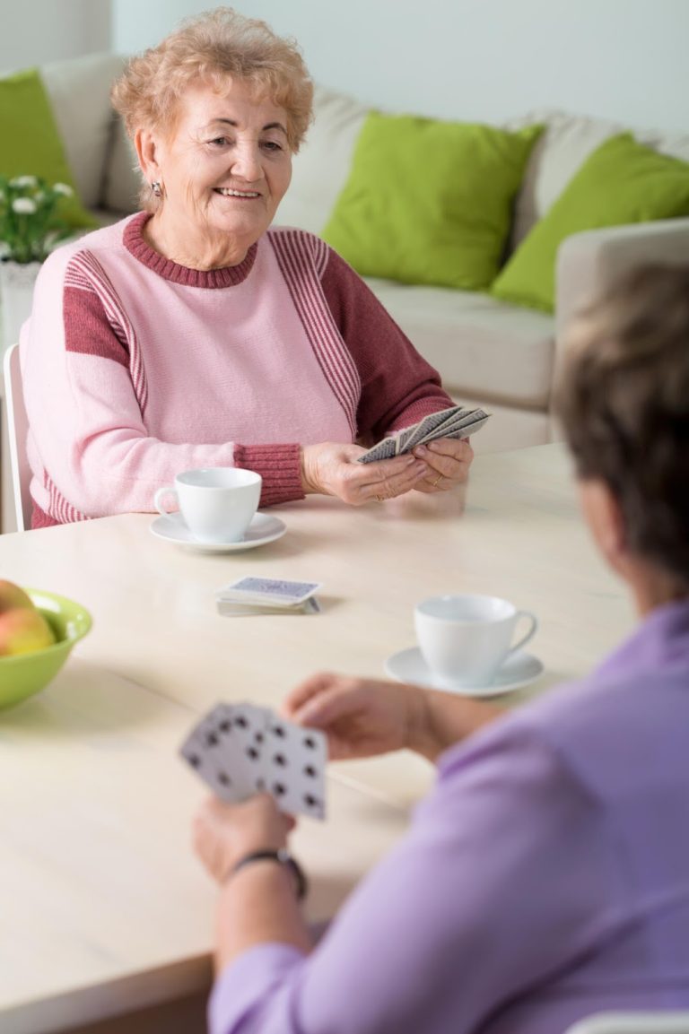 Engaging Activities for Seniors and Families to Enjoy Together