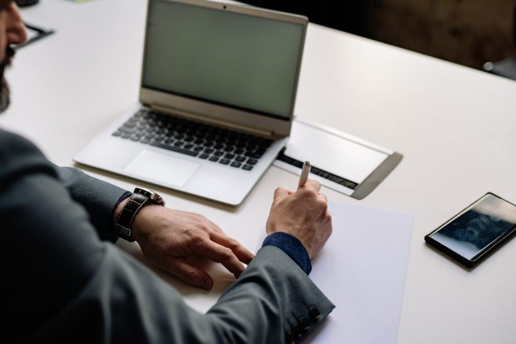 How to Write a Quick and Easy Custom Cover Letter That Works